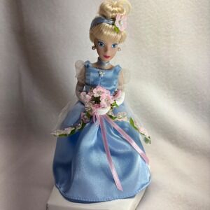 Enchanting Cinderella Doll Collectible‎